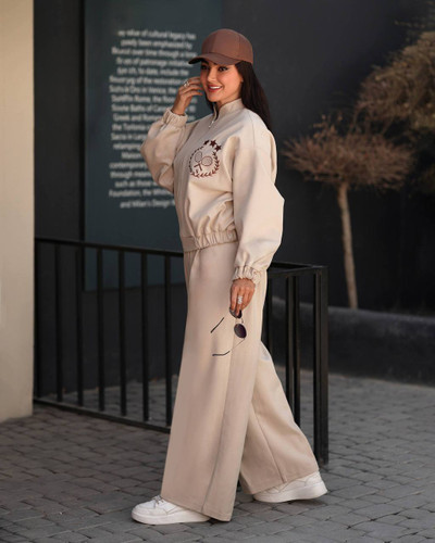 رنگ استخونی