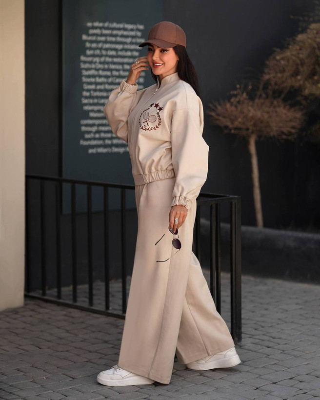 رنگ استخونی