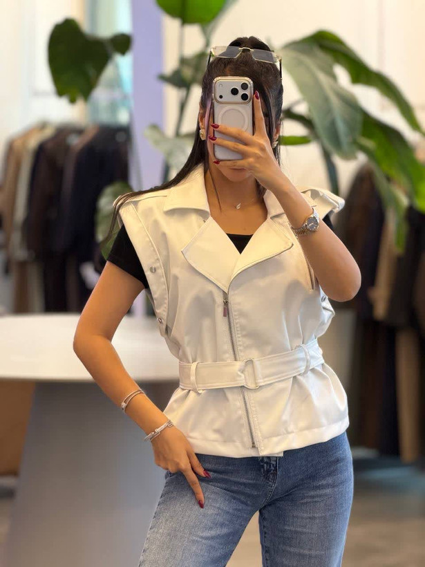وست زنانه چرم پاییزی رنگ سفید