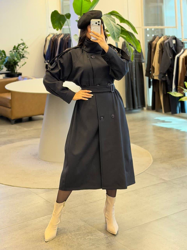 بارانی زنانه پراداضدآب پاییزی رنگ سورمه ای